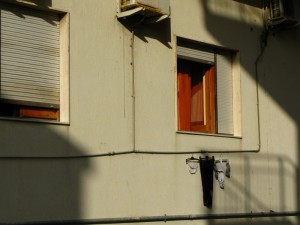 Becky drying laundry the Italian way