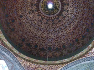 Fancy domed ceiling in the Hamam.